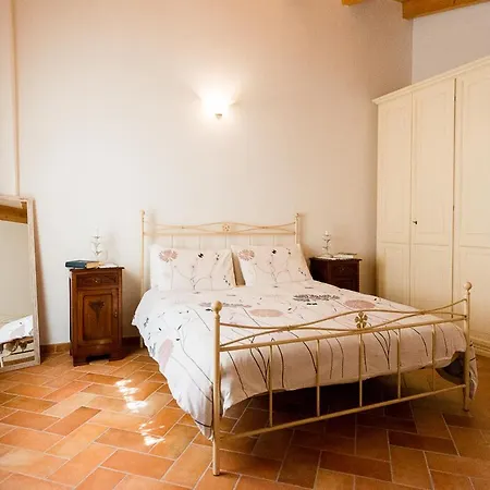 Domus Amica Bed & Breakfast *