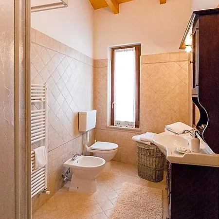 Domus Amica Bed & Breakfast