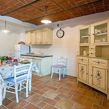 Domus Amica Bed & Breakfast Lu (Piedmont)