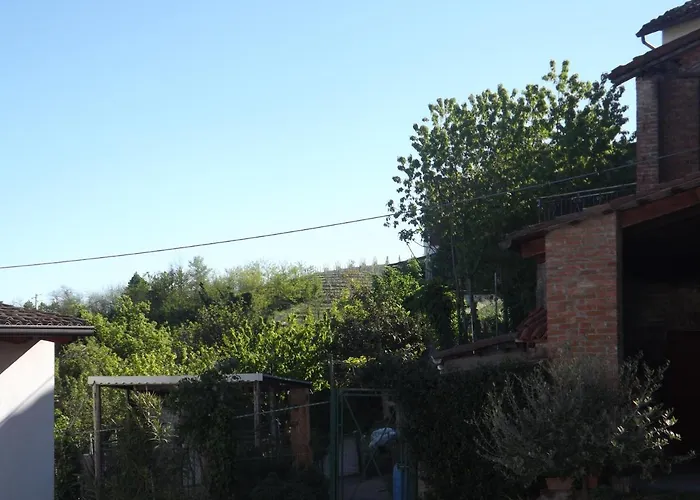 Domus Amica Bed and Breakfast 4*