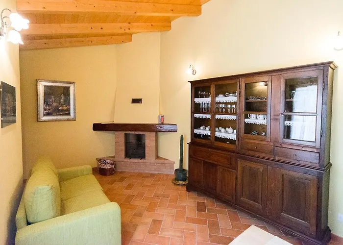 Alojamento de Acomodação e Pequeno-almoço Domus Amica Lu (Piedmont)